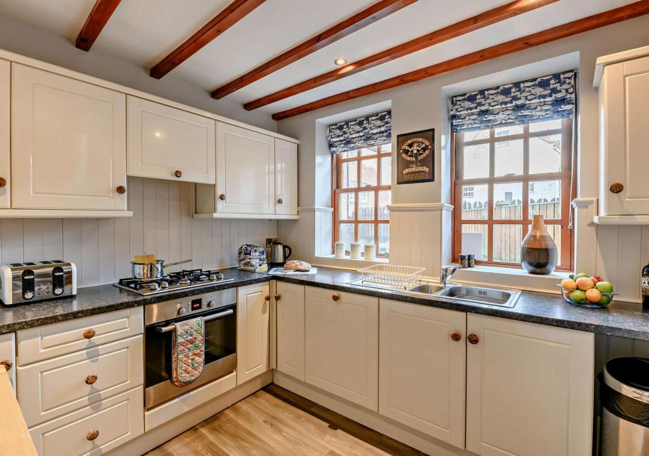 Salty Dog Cottage Whitby Esterno foto